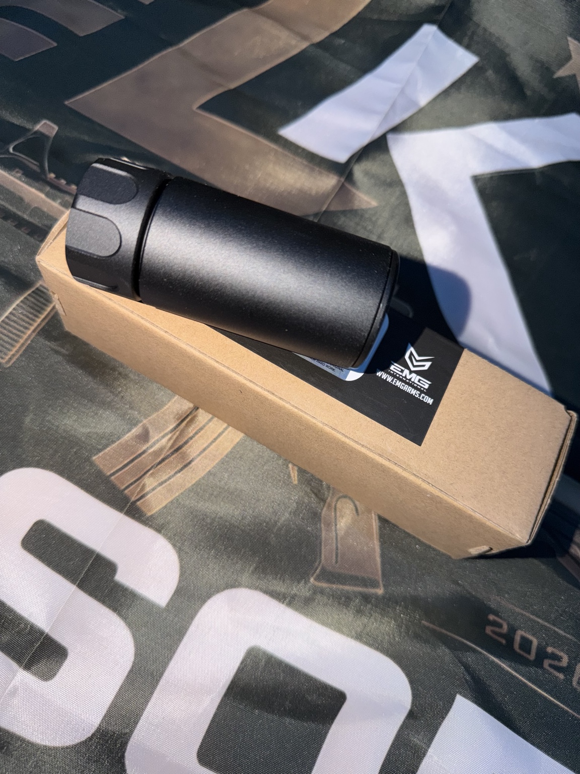 EMG Mock Suppressor Corto negro